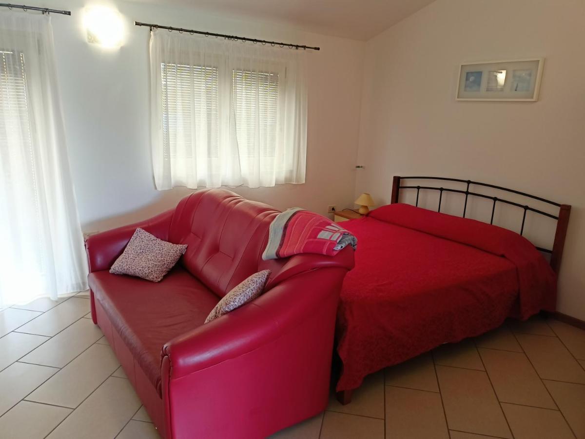 Apartment Studio Ta-Ti Umag Bagian luar foto